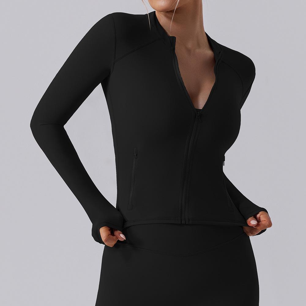 Влагоотводящий тренировочный костюм