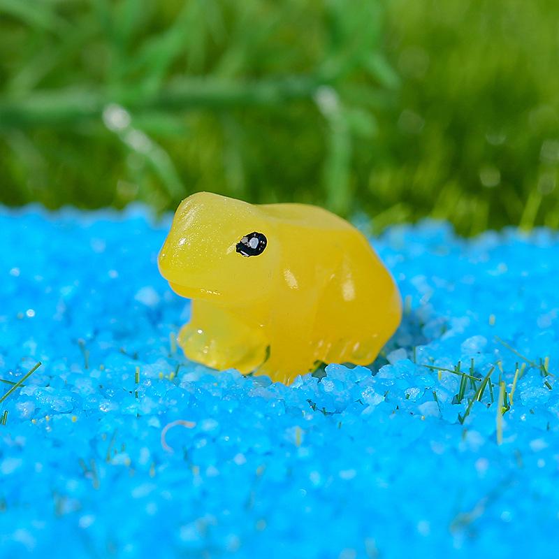 Colorful Luminous Frog Micro Landscape Figurine - Creative Resin Handicraft Jewelry Accessory