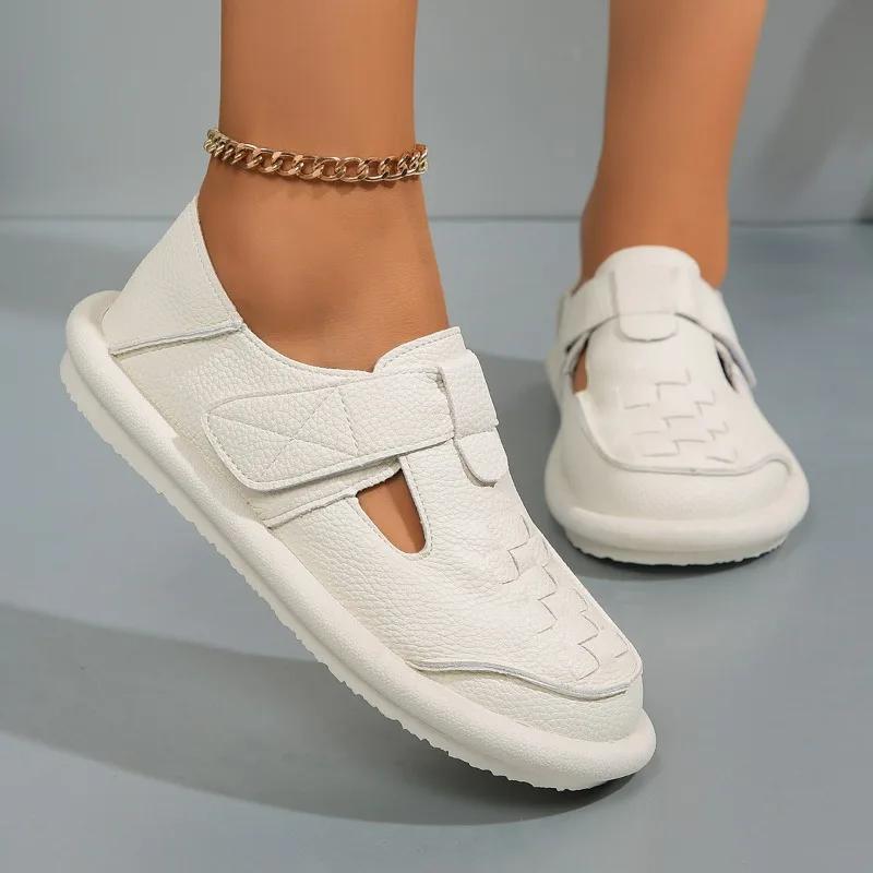 Лето 2024 года, новые дышащие сандалии на плоской подошве с круглым носком, удобные однотонные модные спортивные туфли для отдыха для женщин