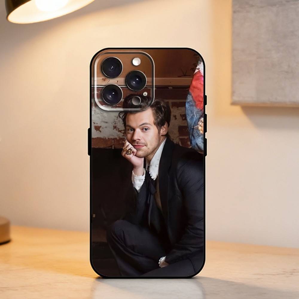 Певец H-Гарри Стайлс     Чехол для iPhone 17,16,15,14,13,12,11 Plus,Pro Max,XS,Мягкий силиконовый черный чехол