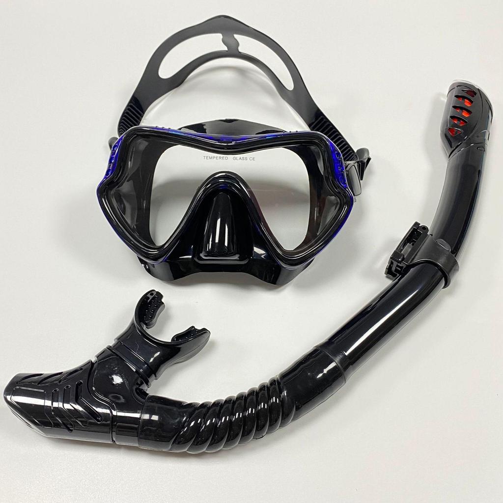 Snorkeling & Diving Set: Large Frame Silicone Mask and Snorkel for Men and Women