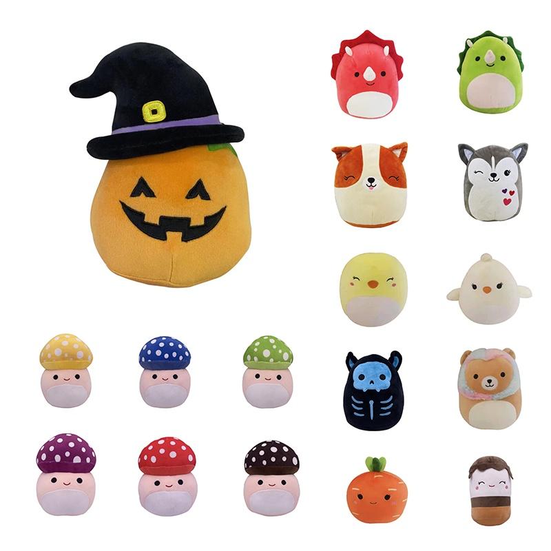 И милая плюшевая игрушка Squishmallow с изображением Stump The Skeleton Squad Bouncer**