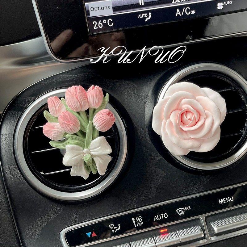 Niche Tulip Car Fragrance Diffuser Stone, Elegant Floral Car Air Vent Decoration Pendant, Butterfly Light Fragrance