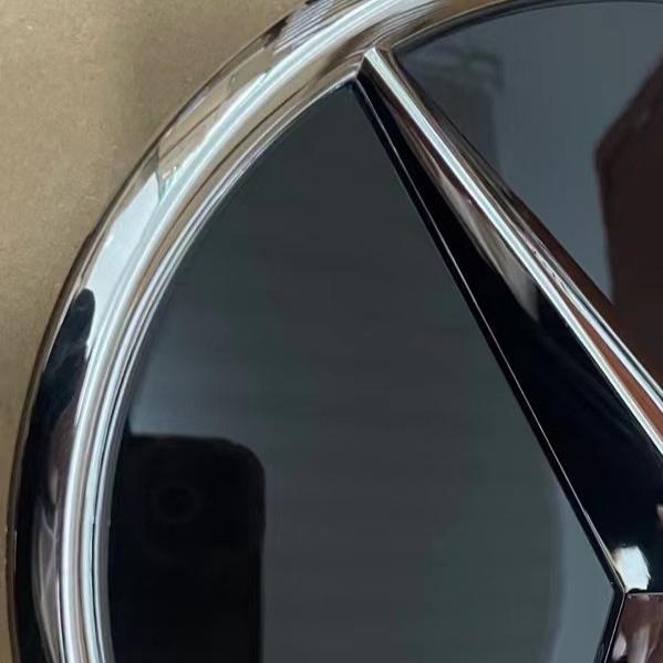 CQN1 Car Stickers For Mercedes Benz 3D Grill Badge Flat Mirror Front Embelm For W205 W212 W213 W204 ML W166 CLA C117 A W176 W177 C W2