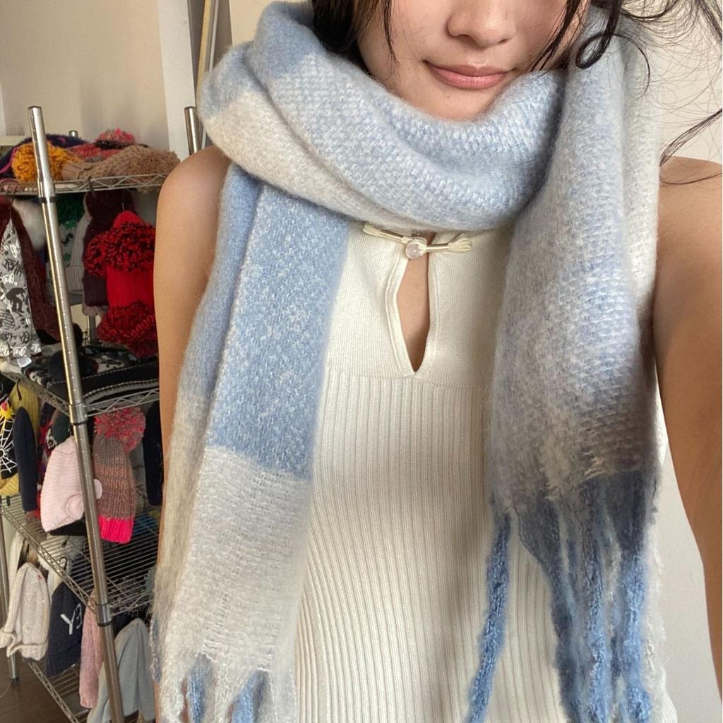 New Maillard Dopamine Plaid Scarf Women's Nordic Autumn and Winter Soft Waxy Warm Circle Yarn Contrasting Color Plaid Scarf