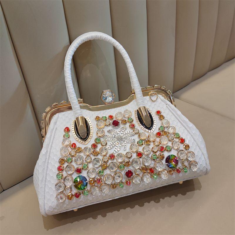 2025 Новая модная повседневная сумка через плечо с бриллиантами и пряжкой-замком