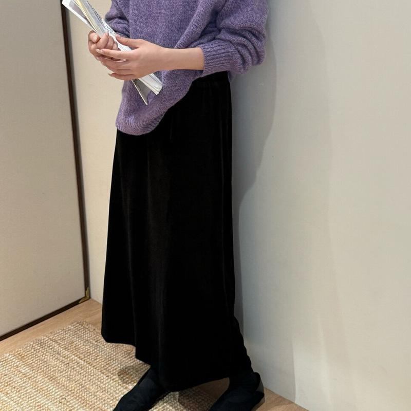 Sweet Age-Defying Polka Dot Velvet Midi Skirt - Autumn/Winter 2025, Versatile A-line Design