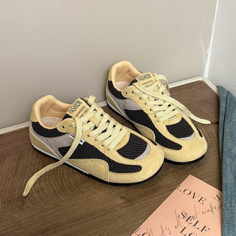 Корейская версия популярных сетчатых дышащих спортивных и повседневных кроссовок женские осень 2025 новая нишевая модель на шнуровке на плоской подошве немецкие тренировочные кроссовки