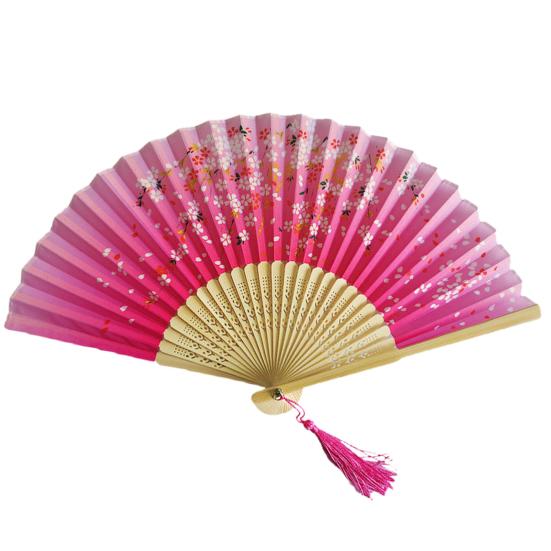 Шелковый складной веер в китайском стиле с кисточками. Элегантное мастерство. Прочная и гибкая бамбуковая кость.