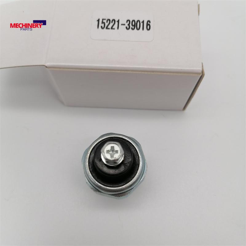6969775 15221-39016 Oil Pressure Sending Switch For Bobcat 453 543 553 643 743 S70 S100 Kubota L305DT L305F L345