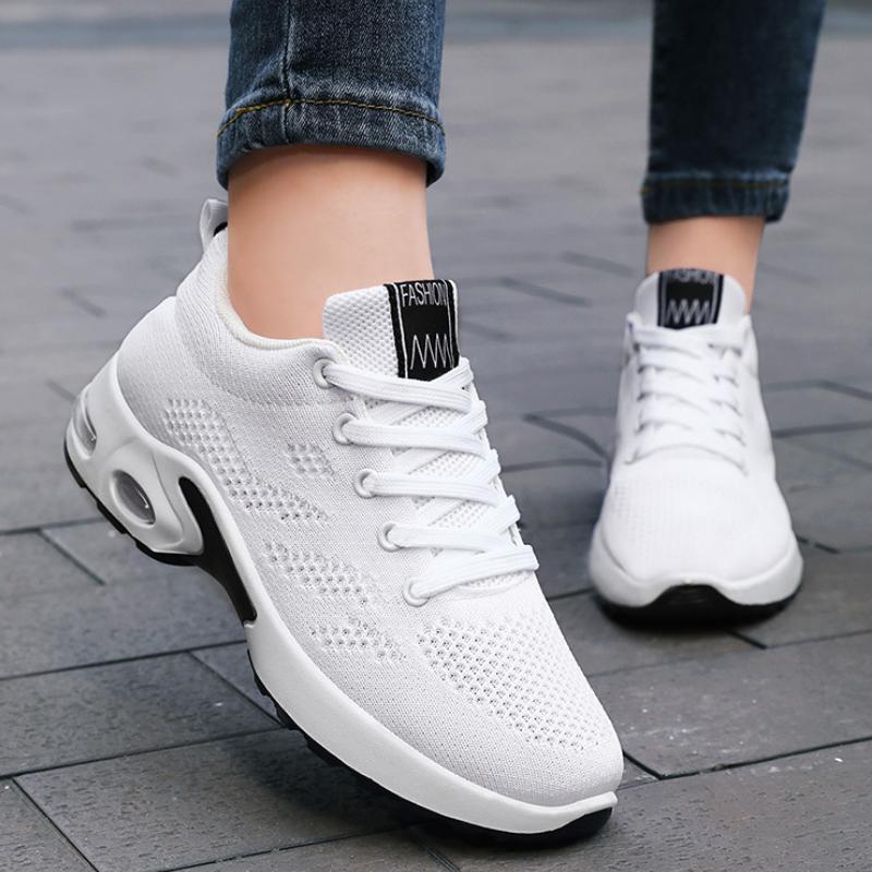 Fashion New Oversized Women's Shoes Mesh Breathable Sports Shoes Women's Soft Sole Air Cushion Casual Running Shoes Trend Women Sneakers