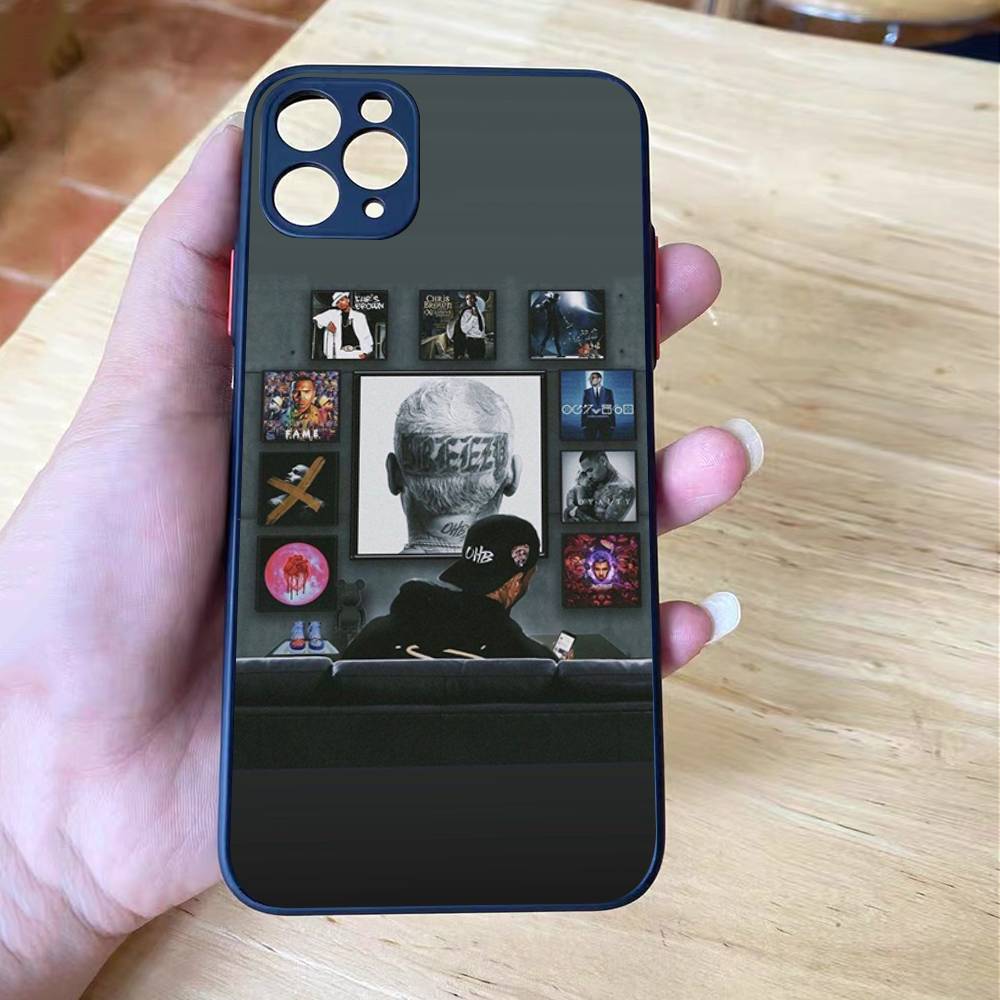 Чехол для телефона C-Chris Brown 11 с матовым покрытием для iPhone 16 15 14 11 12 13 Mini Pro Max X XR XS ударопрочный