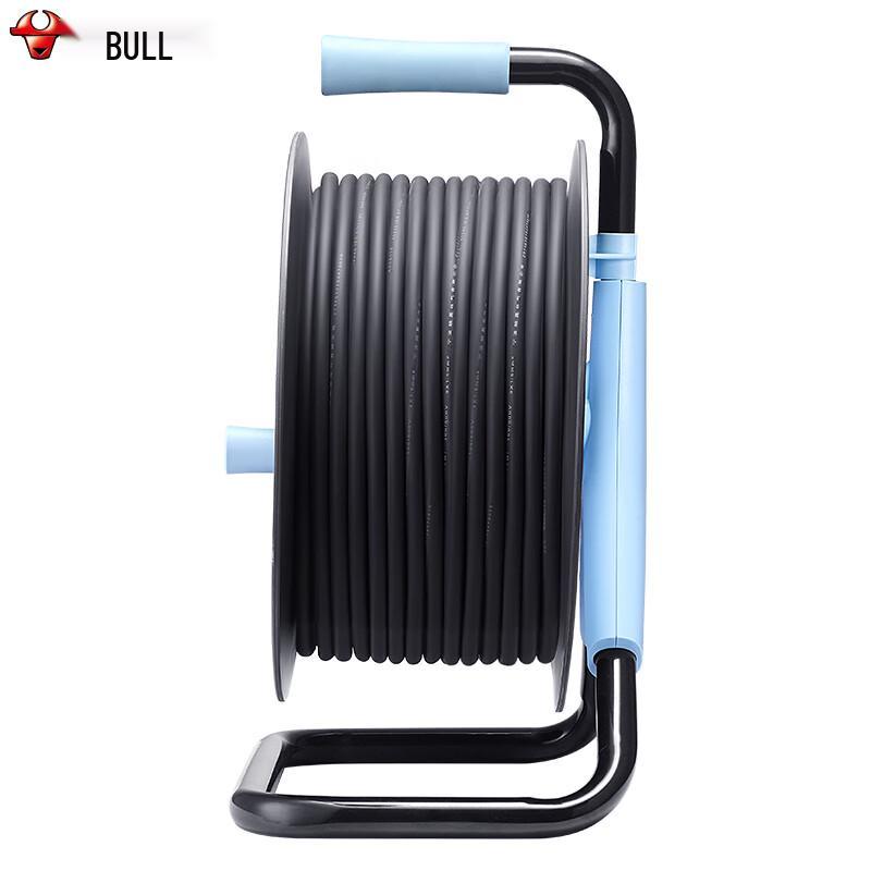 BULL 4-Outlet Power Cable Reel with Overheat Protection