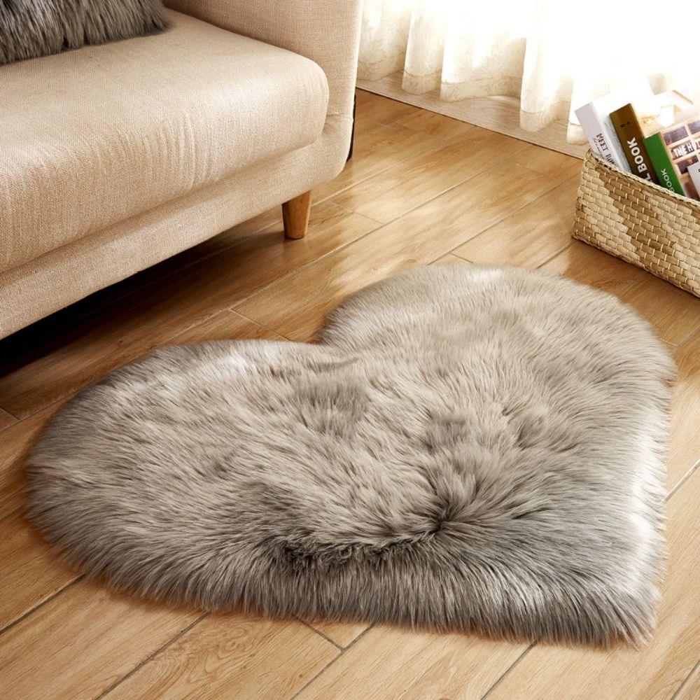 Bedroom Decorative Faux Wool Heart Shaped Carpet Chair Cover Floor Mats Sofa Cushion Seat Pad