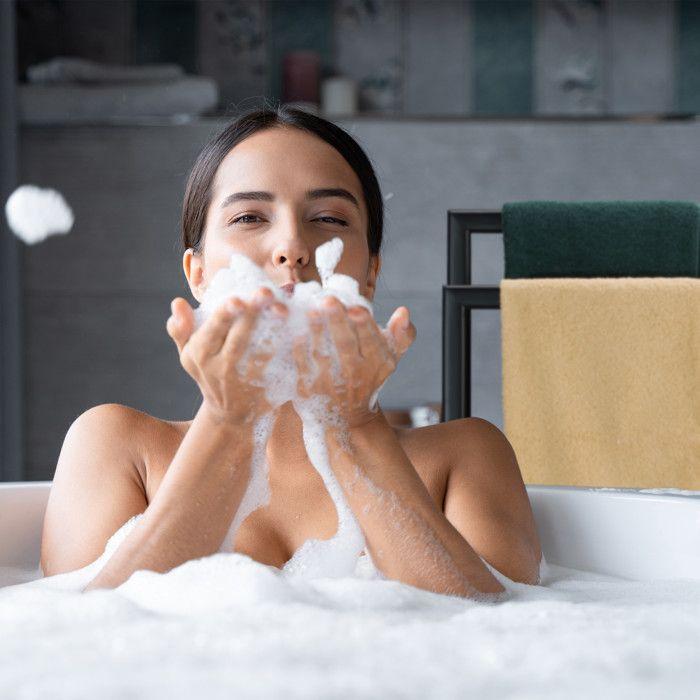 Relaxdays porte-serviettes autonome, 2 barres, support salle de bain, acier, HxLxP: 81 x 49 x 20 cm, noir