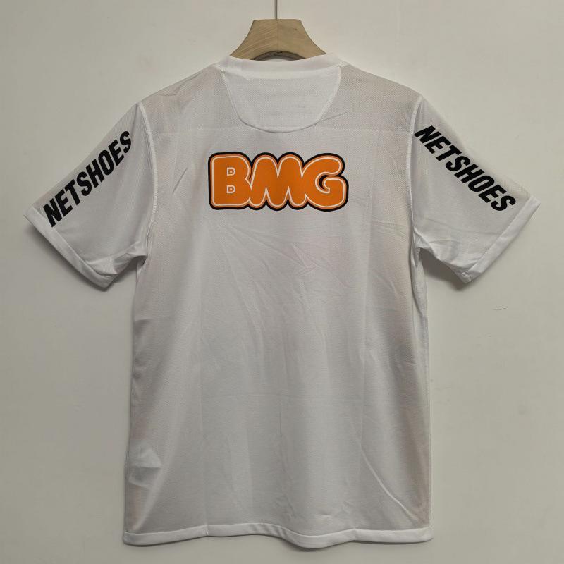 Retro jerseys: Santos, Neymardini, England, Beckham, Gerard Lampard, AC Kaká jersey