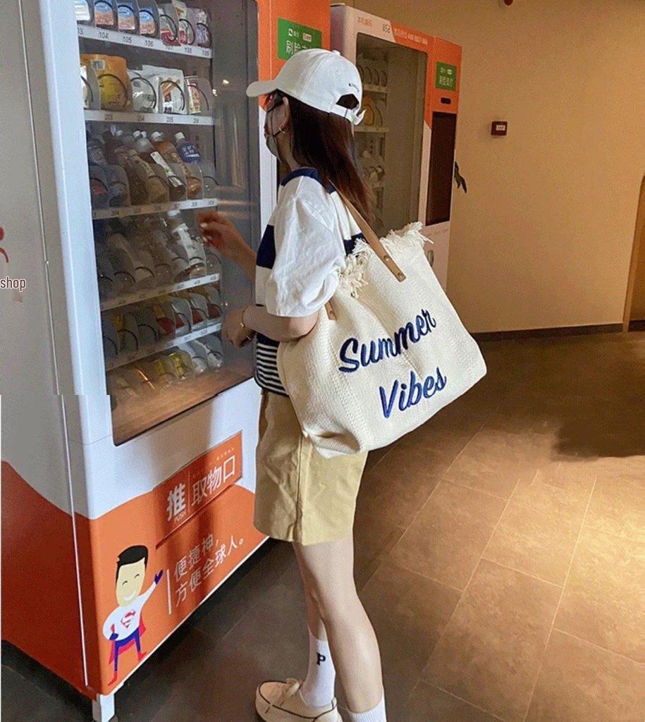 2023 Women's Canvas Beach Tote: Large Capacity, Versatile Tassel, Shoulder Handbag