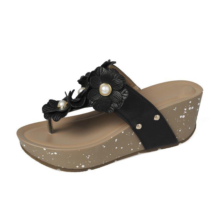 Large Size Slope Heel Slippers Women's Summer New Engraved Rivets Waterproof Table Flip-flops Women