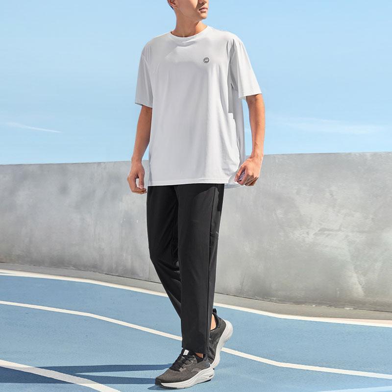Skechers Однотонные спортивные брюки с манжетами, отводящие влагу, с ощущением прохлады, вязаные, мужские, низ, Угольно-черный P224M054-0018