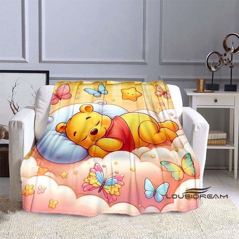 This fun cartoon Pooh Bear blanket is lightweight and breathable, suitable for dormitories, naps, living rooms, offices, and all