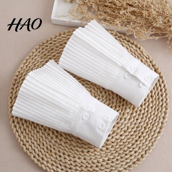 Practical Detachable Cuffs Pleated Fake Sleeve for Women, French Style Layering Accessories Extenders with Buttons, Elastic Wrist Sweaters And