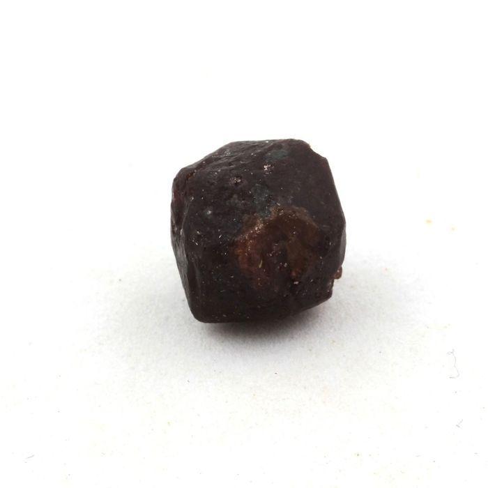 Pierres et Minéraux. Grenat. 8.07 ct. Skardu Area, Gilgit-Baltistan, Pakistan.