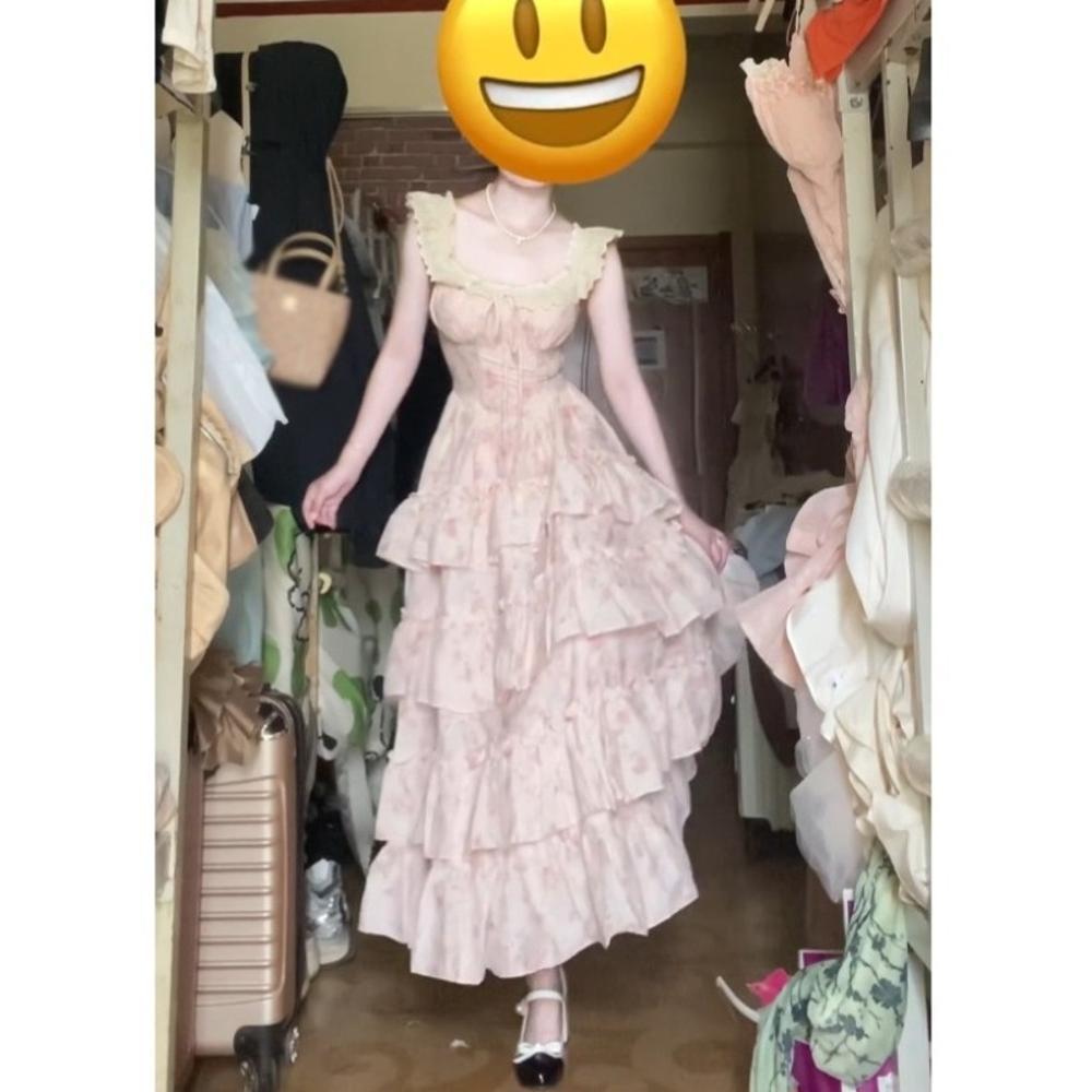 Колледжский синий цветочный пышное платье женское летнее дофаминовое милое вышивка на бретелях платье-торт с талией