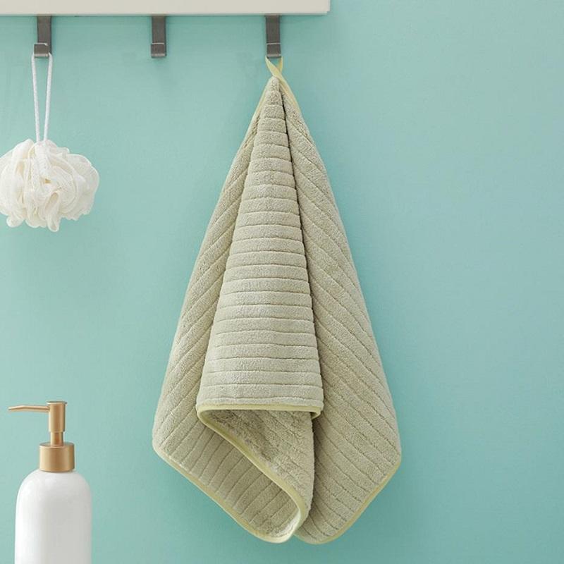 Полотенца для лица из кораллового флиса, полосатые мягкие мочалки для взрослых, впитывающие полотенца для рук, салфетка для умывальника, полотенца для ванной комнаты, 14*29 дюймов