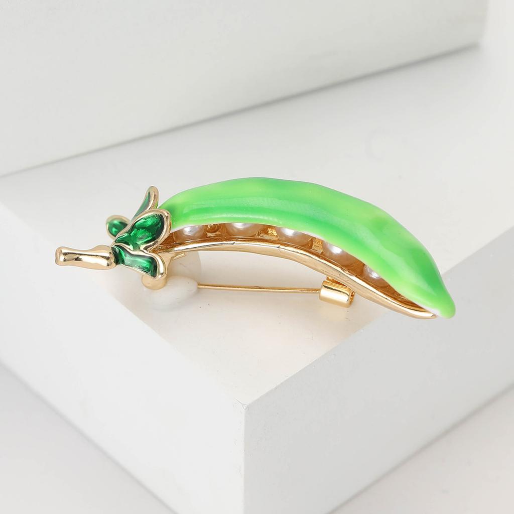Fashion Creative Alloy Enamel Pea Pod Brooch Niche Design Women'S Clothing Brooch Ornament Pin