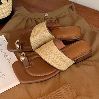 Мода Мода Металлическое украшение Клипса Вьетнамки Женские Ручной работы Плетеные Шлепанцы Летние Удобные Нескользящие Отпуск Пляжные Сандалии
