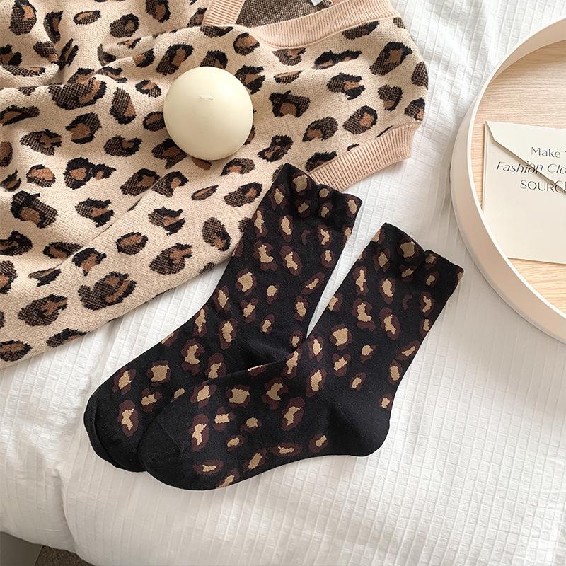 Female Autumn and Winter New Style Trend All Without Bone Animal Grain Wide Mouth Tube Stack Socks