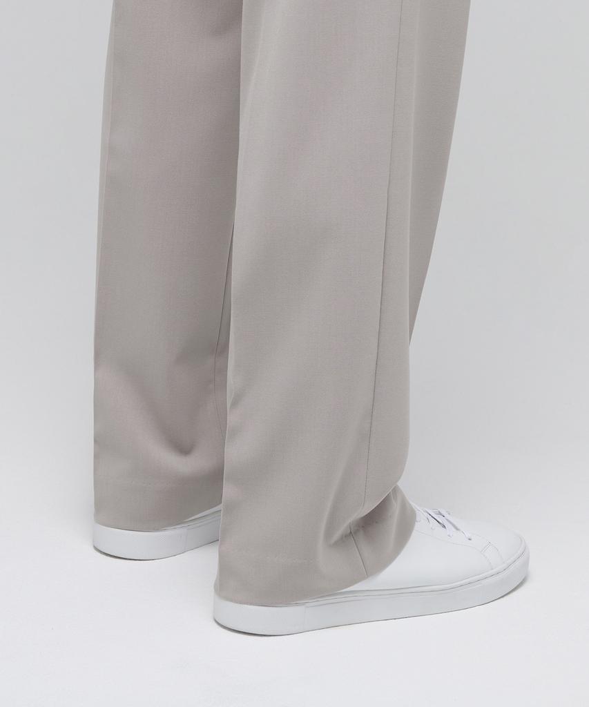 MUSINSA STANDARD Lightweight Wide Hidden Elastic Waist Slacks [Light Beige]