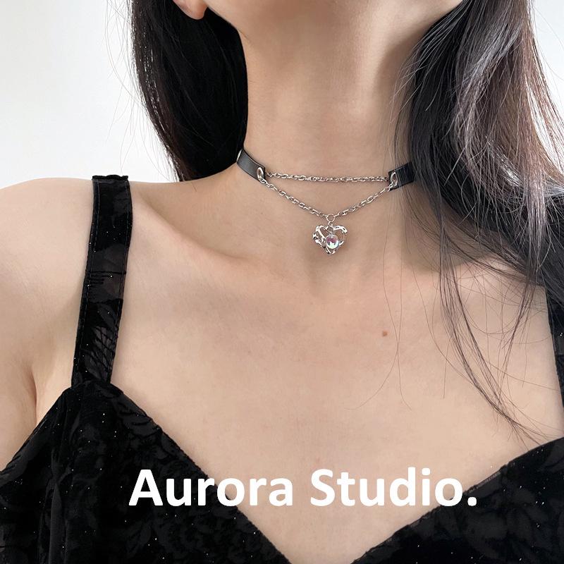 Love Heart Rivet Punk Choker Necklace - Y2K Subculture Clavicle Chain