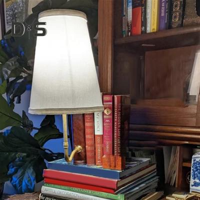 Классическая литературная лампа Мягкий свет без мерцания Винтажная настольная лампа в стиле книги Уникальная декоративная настольная лампа в стиле книги