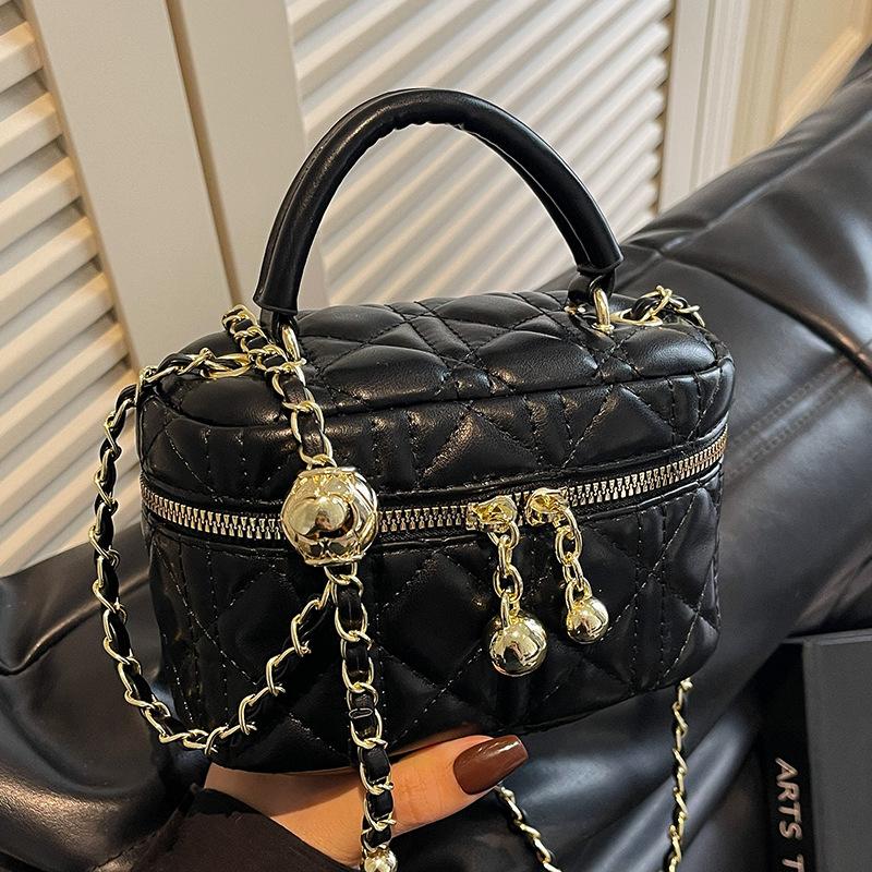 New Product Fashionable and Simple Small Fragrant Wind Diamond Box Bag Versatile High-end Temperament Chain Crossbody Women's Bag