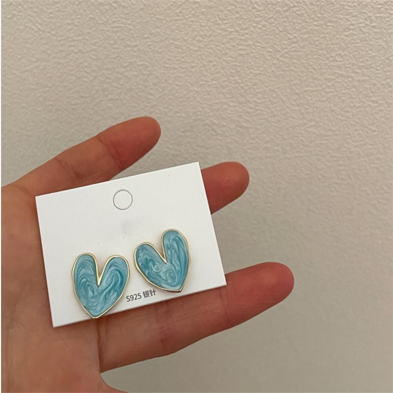 New Geometric heart ear studs earrings For Woman Fashion Korean Jewelry Temperament Girl's Daily Wear earrings