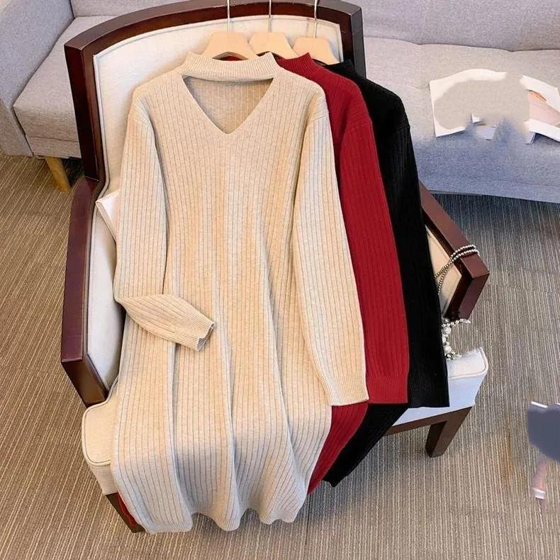 Autumn and Winter Women's Plus Size Hollow V-neck French Trend Solid Color Sweater Skirt Dress