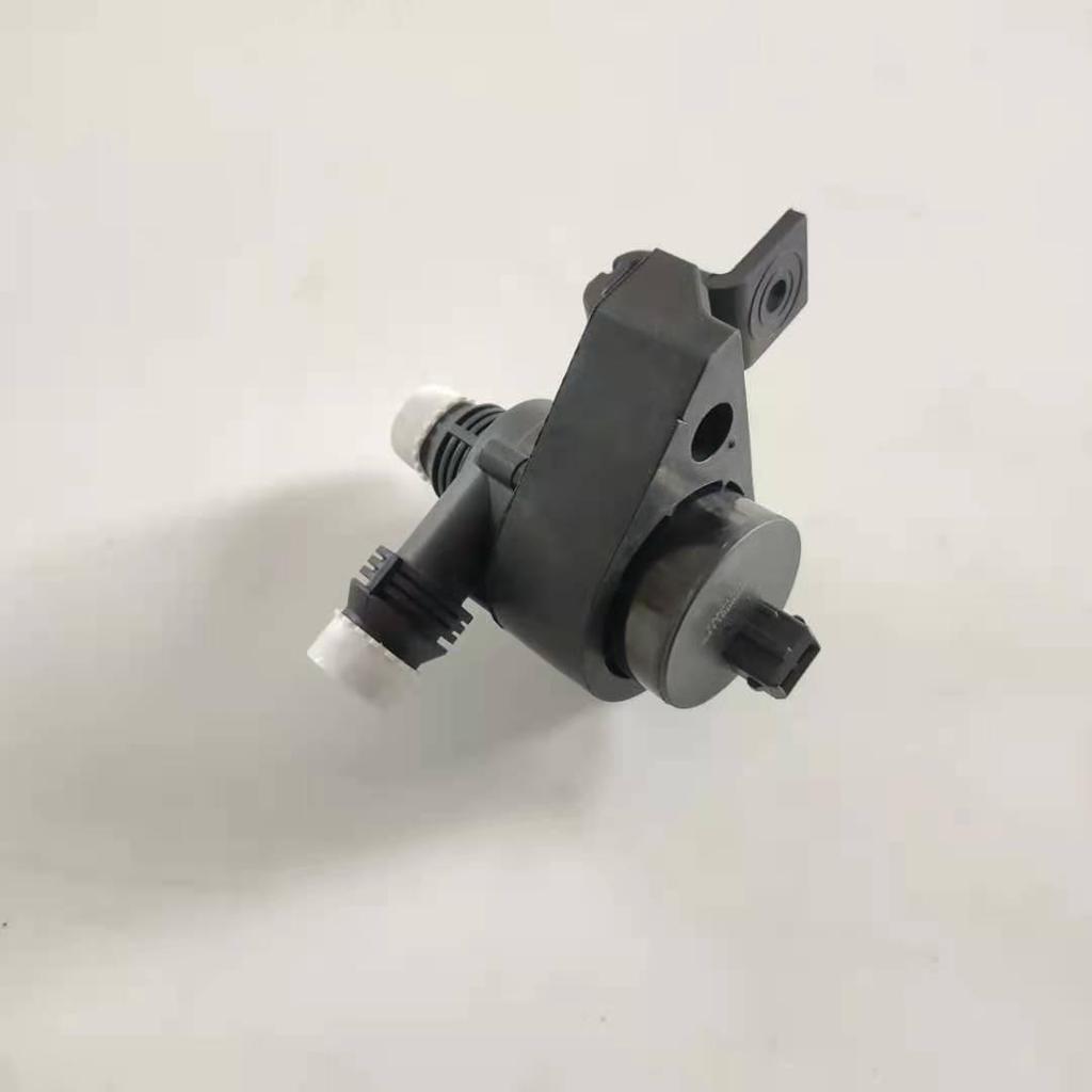 BMW 5 серии E60/E61 Вспомогательный водяной насос системы охлаждения 64116988960