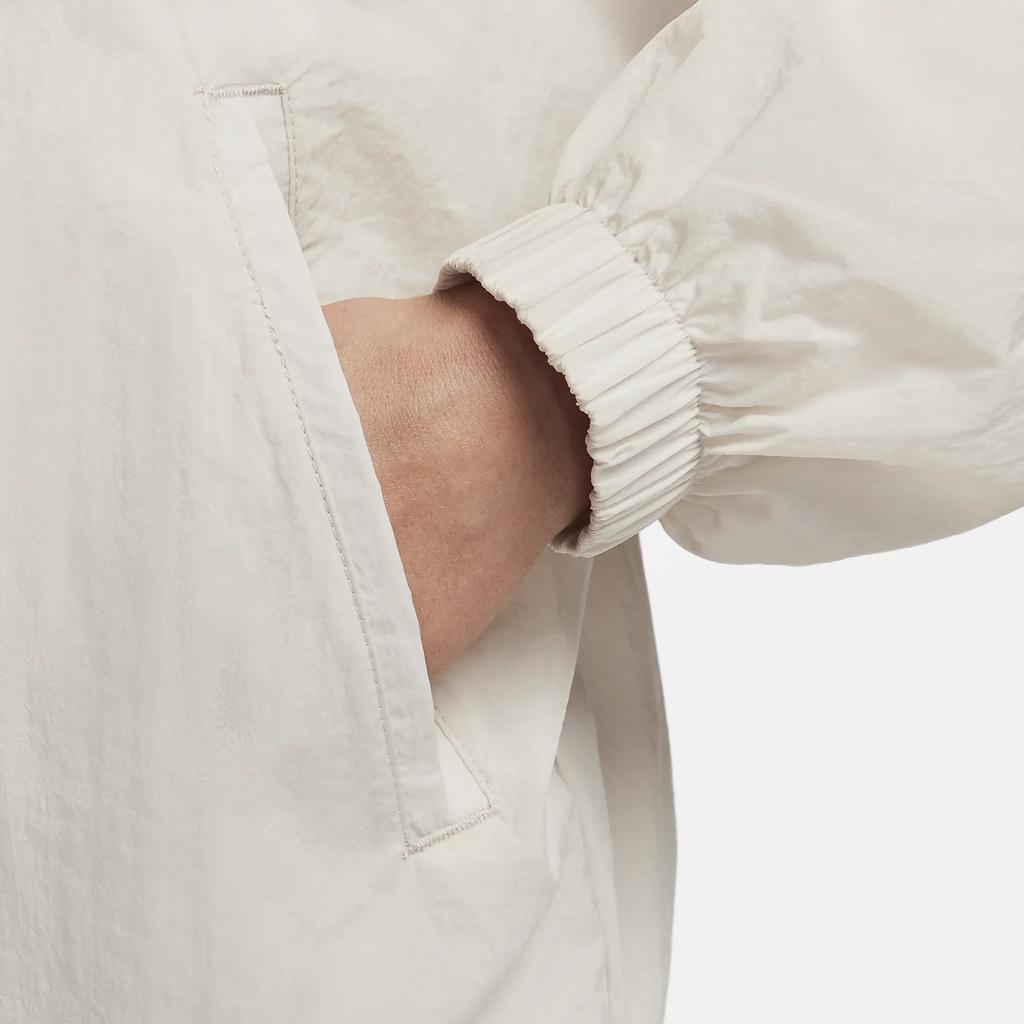 Nike Ветровка с логотипом и воротником-стойкой Женская куртка Бежевая DX5865-104