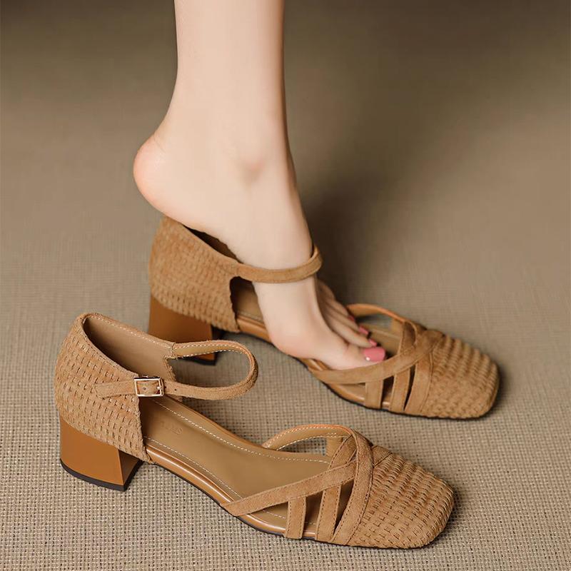 Модные ретро плетеные босоножки на высоком каблуке женские 2025 лето квадратный носок ремешок на щиколотке пляжная обувь римские с закрытым носком квадратный каблук повседневная обувь