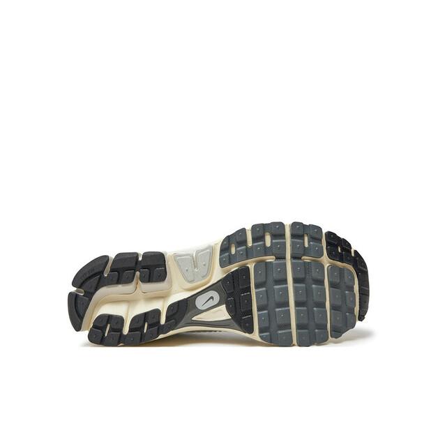Men's Nike Zoom Vomero 5 Hf0731 007 Grey Sneakers