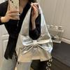 Повседневная наплечная сумка для женщин Новая милая и простая сумка подмышку Дизайн с бантом Большая вместимость Сумка CLE