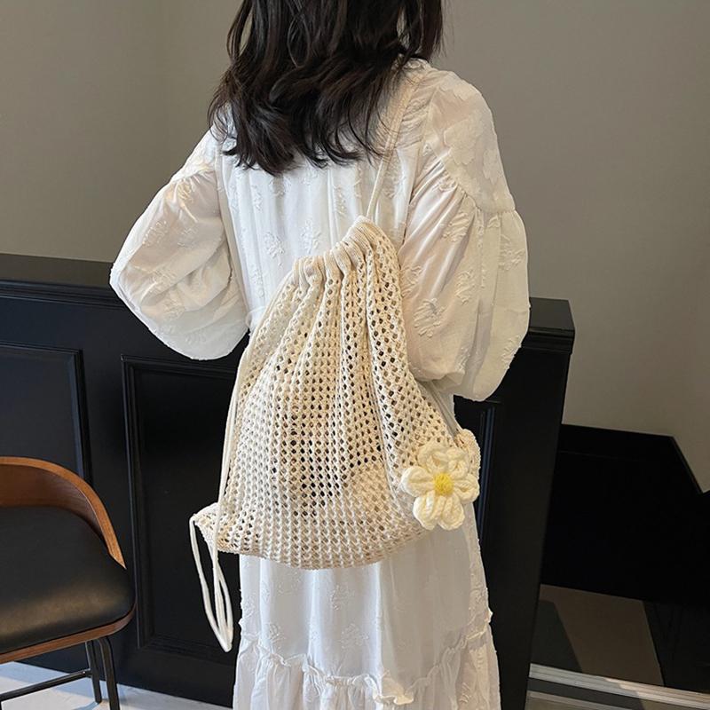Yogodlns Модная однотонная вязаная крючком сумка на плечо с цветочным декором, плетеная женская пляжная праздничная сумка-ведро с выемкой, большая вместимость, рюкзак
