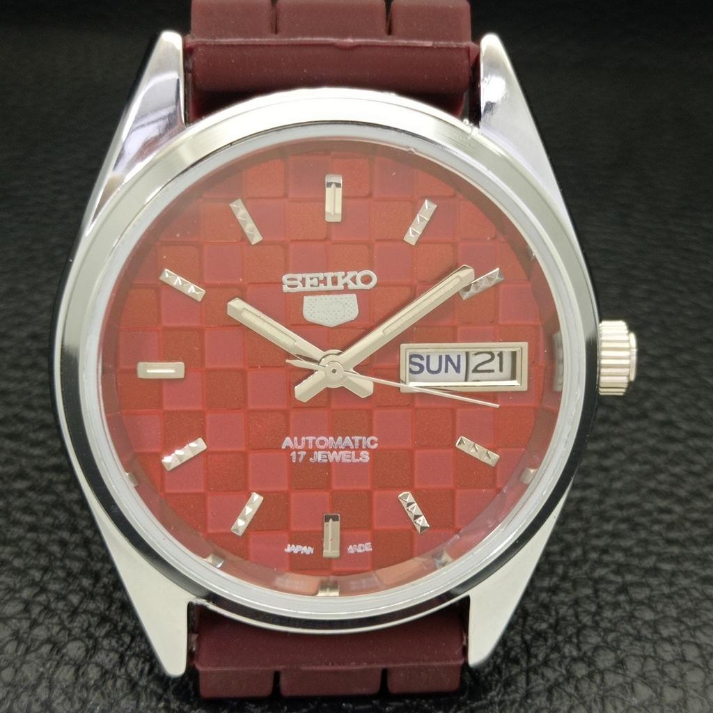ВОССТАНОВЛЕННЫЕ МУЖСКИЕ АВТОМАТИЧЕСКИЕ ЧАСЫ SEIKO 5 СДЕЛАНЫ В ЯПОНИИ КРАСНЫЙ ЦИФЕРБЛАТ ЗАКАЗНЫЕ a440090-2 QV90-a440090