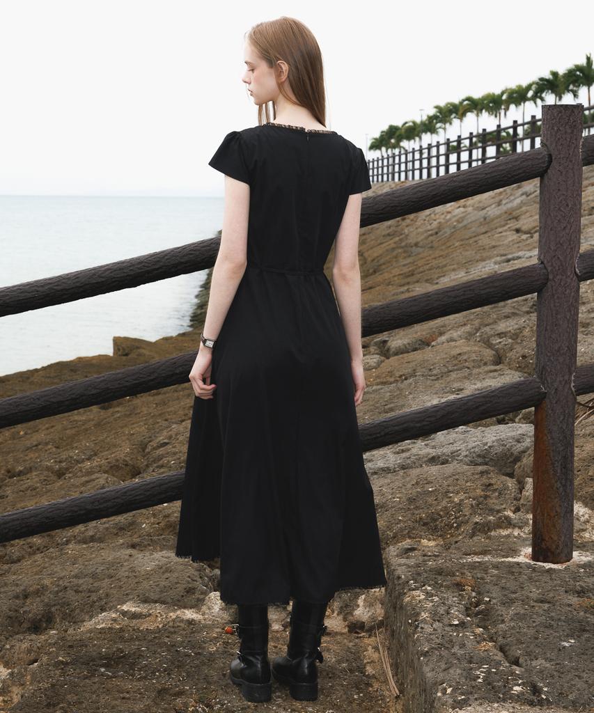 Dehebe V-Neck Flare Dress [Black]