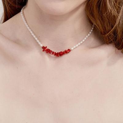 Ожерелье NUOY с драгоценными камнями, кораллами и пресноводным жемчугом
