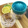 Manual Juicer Lemon Squeezer Portable Mini Citrus Juicer Bottle Household Plastic Orange Juice Machine with Lid Kitchen Gadgets