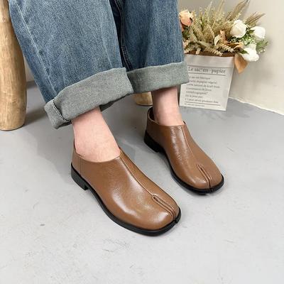 Сплошные туфли из натуральной кожи, универсальная женская обувь на низком каблуке в британском стиле с раздельным носком