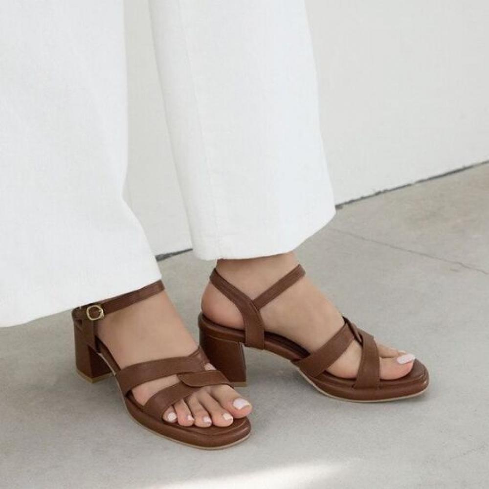 Jisyu Women Anne Square Toe Platform Strap Sandal