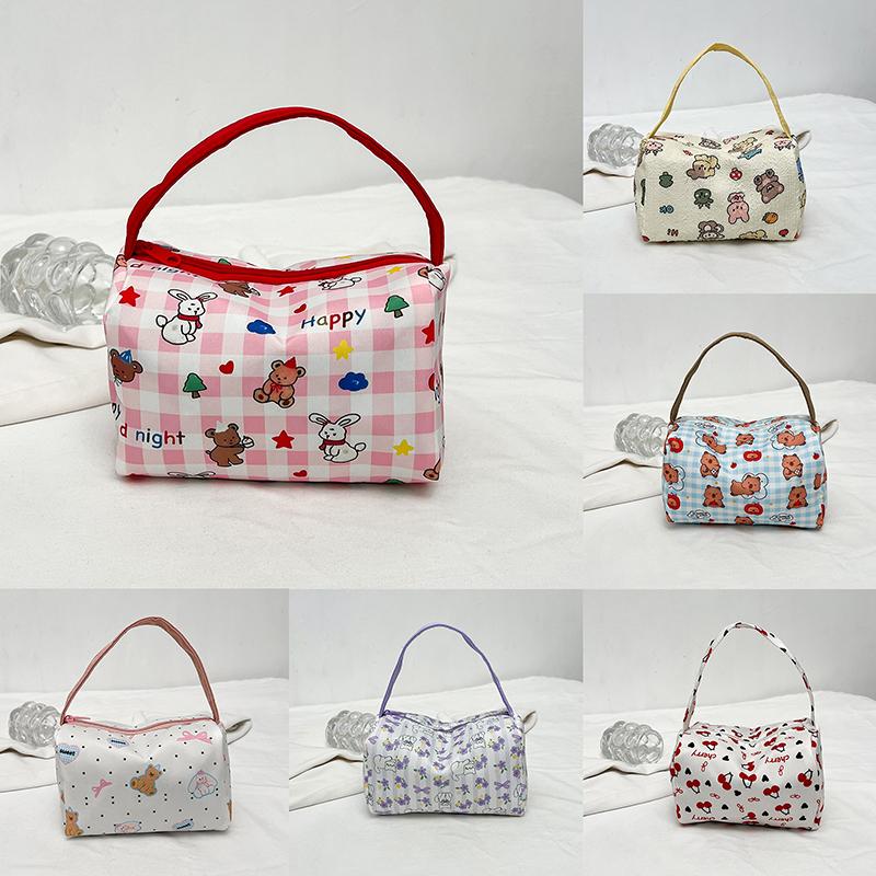 Милая мультяшная ручная косметичка большой вместимости, дорожная портативная сумка для хранения, косметичка для макияжа, креативный подарок на день рождения для девочек